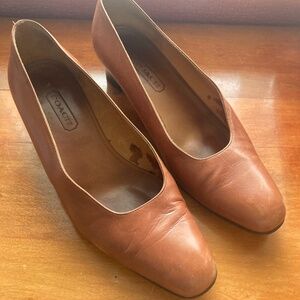 Vintage Coach Leather Pumps, Size 8.5M, Made in Italy, Cognac Brown